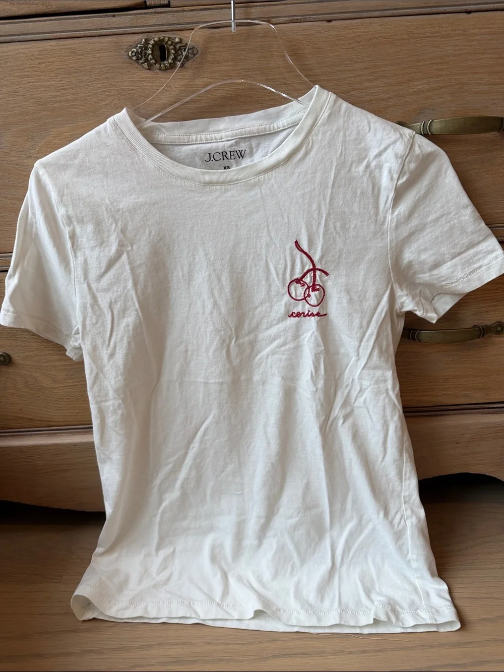 J. crew cherry Cerise embroidered tee shirt XS like new cream and red cotton